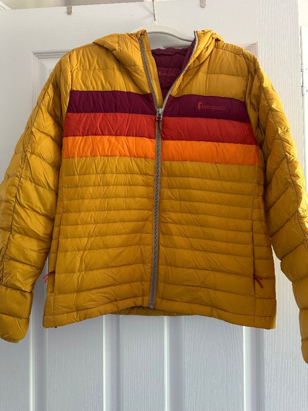 Cotopaxi lightweight puffer jacket
